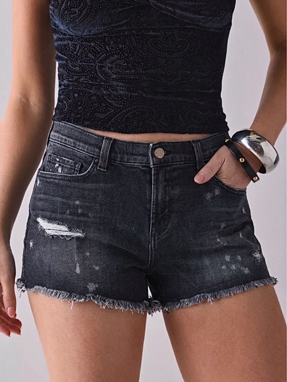 J Brand Mia Vagabond Faded Black Distressed Denim Shorts Size 29